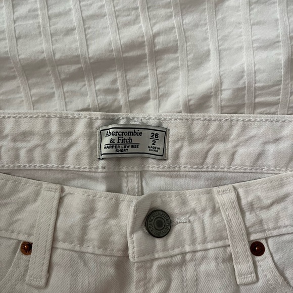 ABERCROMBIE AND FITCH White Denim Shorts Size 26 / Size 2 - Picture 4 of 4